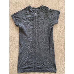 Lululemon swiftly tech short sleeve